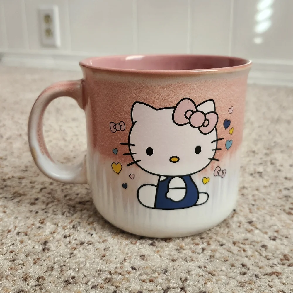 Hello Kitty Mug - Picture 1 of 3